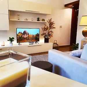 King Center 9 Posti Letto- Grande Terrazza - 2 Bagni Privati Appartamento